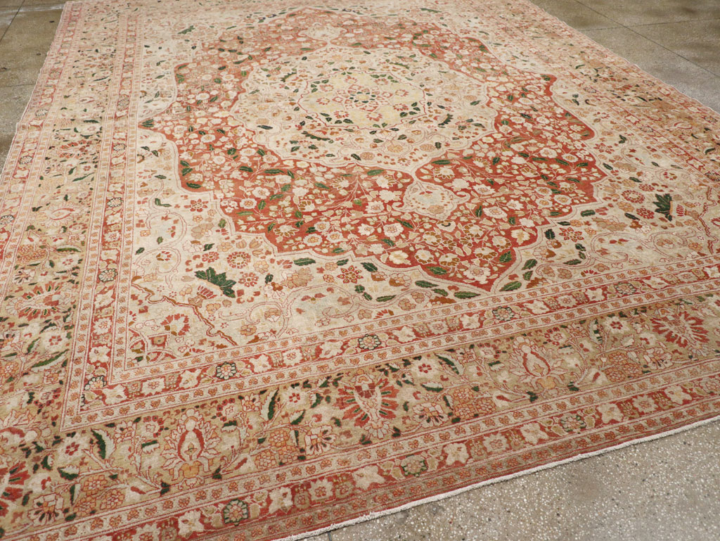 Antique Persian Tabriz Carpet, No.16633 - Gsblank