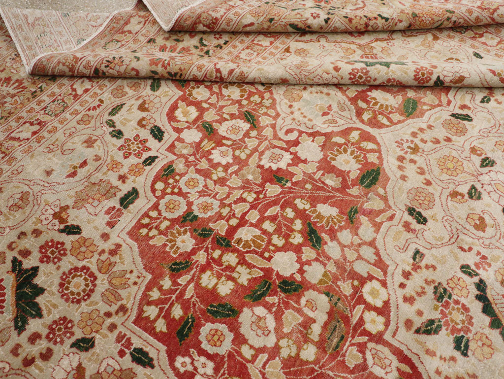 Antique Persian Tabriz Carpet, No.16633 - Gsblank