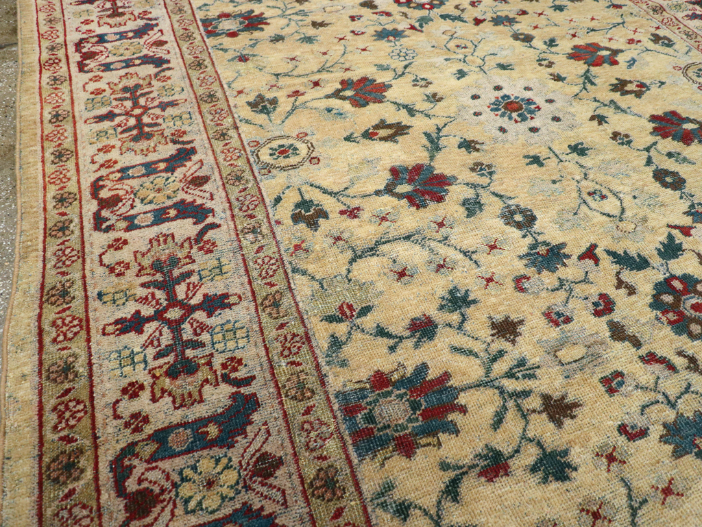 Antique Persian Mahal Carpet, No.16640 - Gsblank