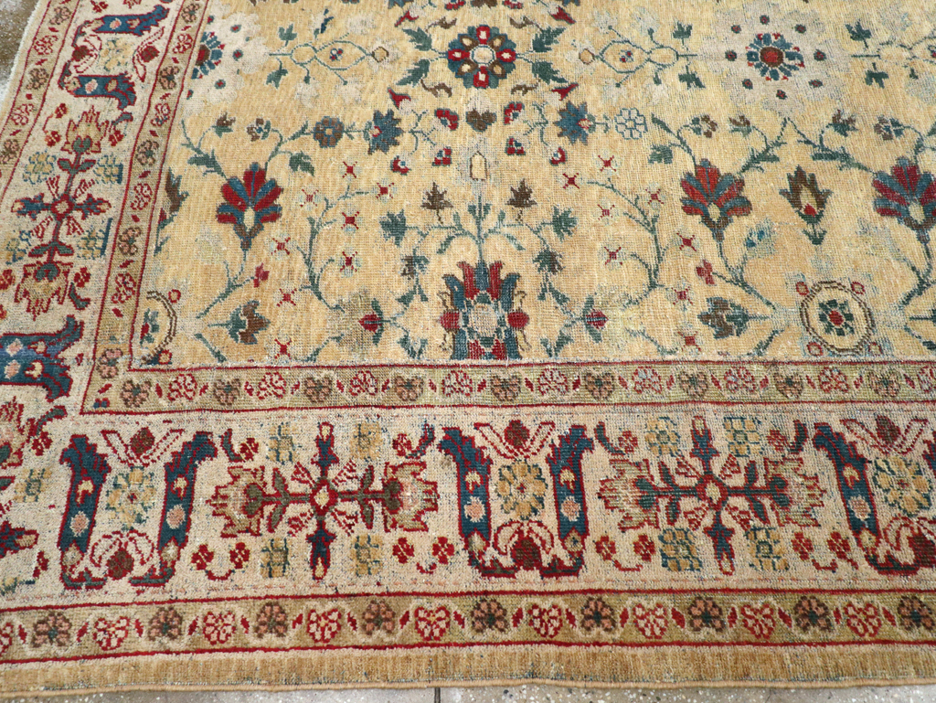 Antique Persian Mahal Carpet, No.16640 - Gsblank