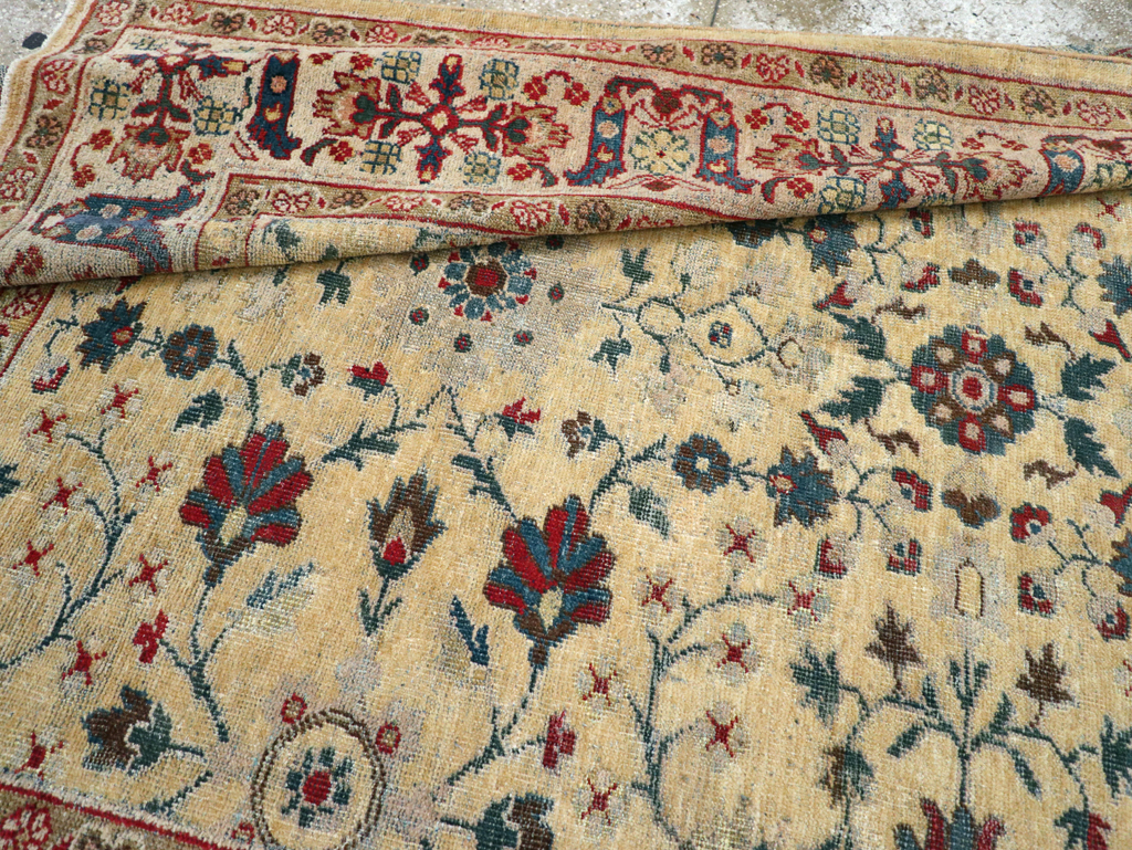 Antique Persian Mahal Carpet, No.16640 - Gsblank
