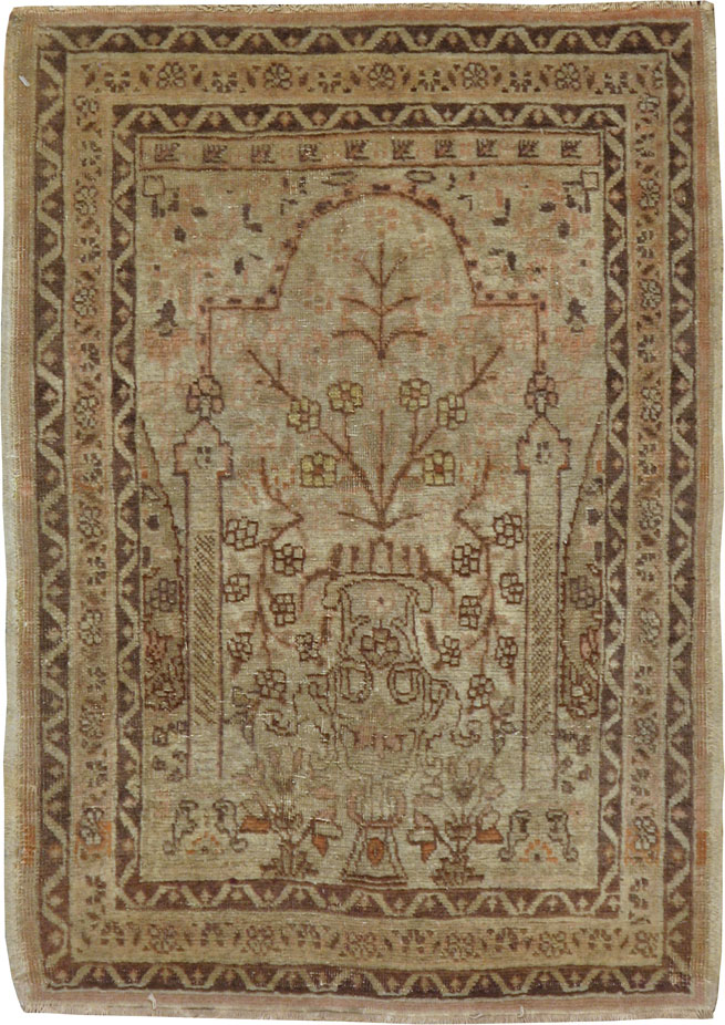 Antique Persian Tabriz Rug, No.16655 - Gsblank