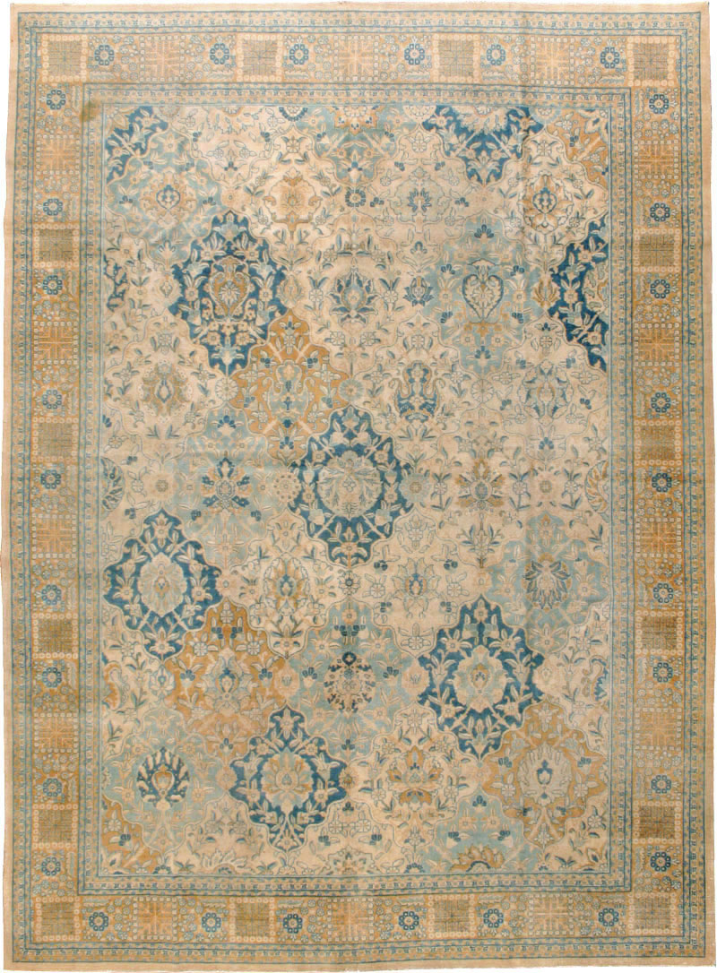 Antique Persian Tabriz Carpet, No.16670 - Gsblank