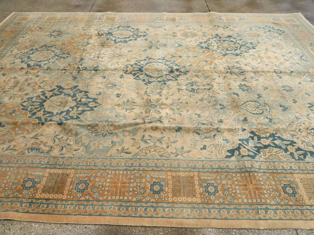 Antique Persian Tabriz Carpet, No.16670 - Gsblank