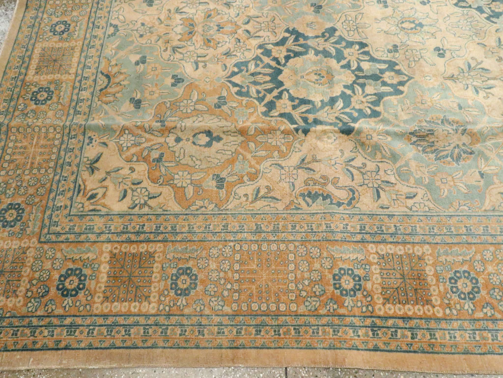 Antique Persian Tabriz Carpet, No.16670 - Gsblank