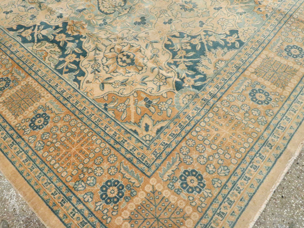 Antique Persian Tabriz Carpet, No.16670 - Gsblank