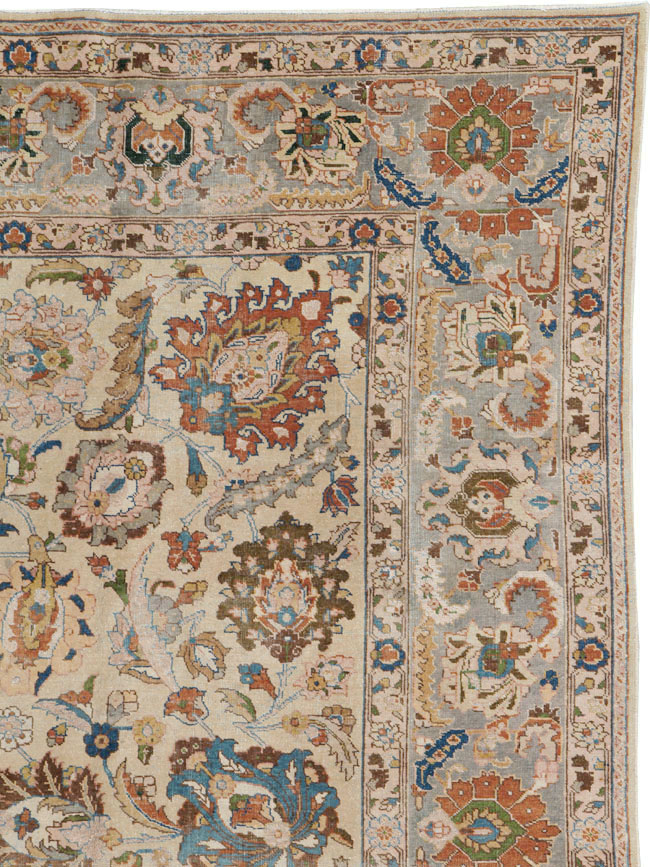 Antique Persian Tabriz Carpet, No.16672 - Gsblank