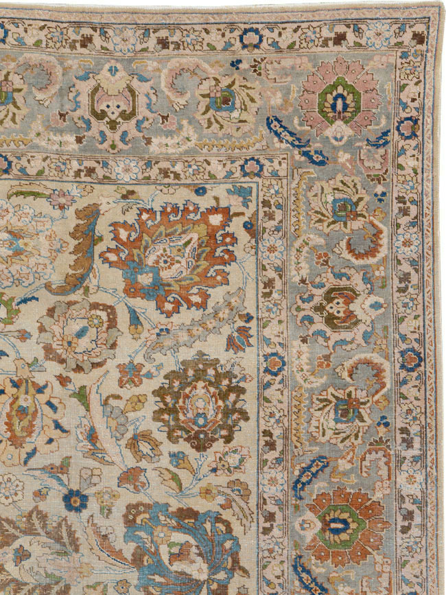 Antique Persian Tabriz Carpet, No.16672 - Gsblank