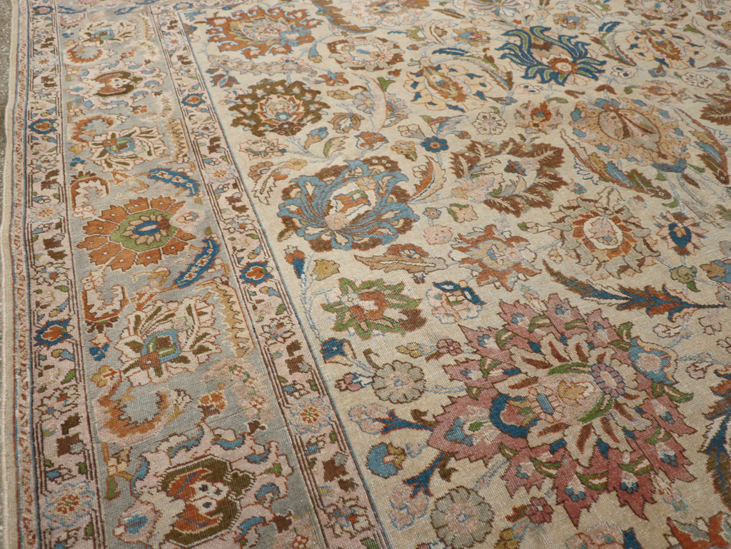 Antique Persian Tabriz Carpet, No.16672 - Gsblank