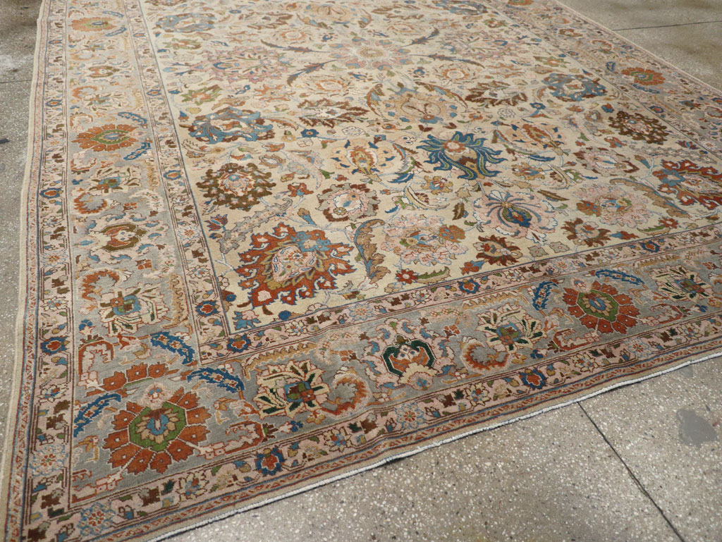 Antique Persian Tabriz Carpet, No.16672 - Gsblank