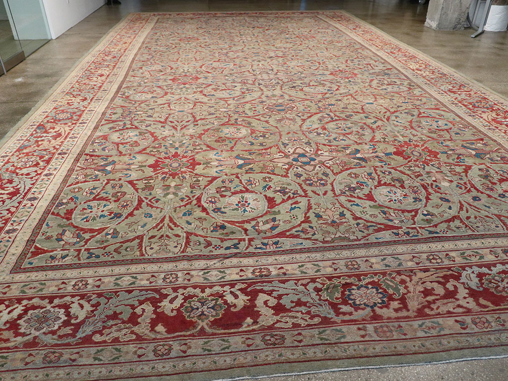 Antique Persian Sultanbad Carpet, No.16722 - Gsblank