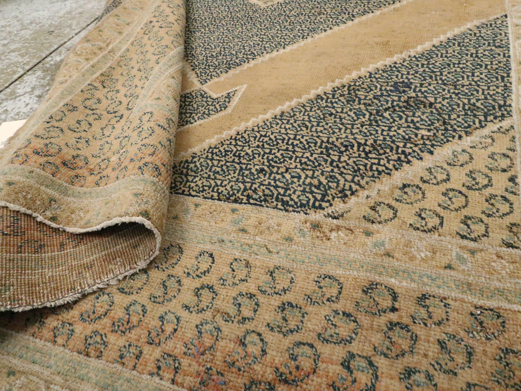 Vintage Persian Tabriz Rug, No.16800 - Gsblank