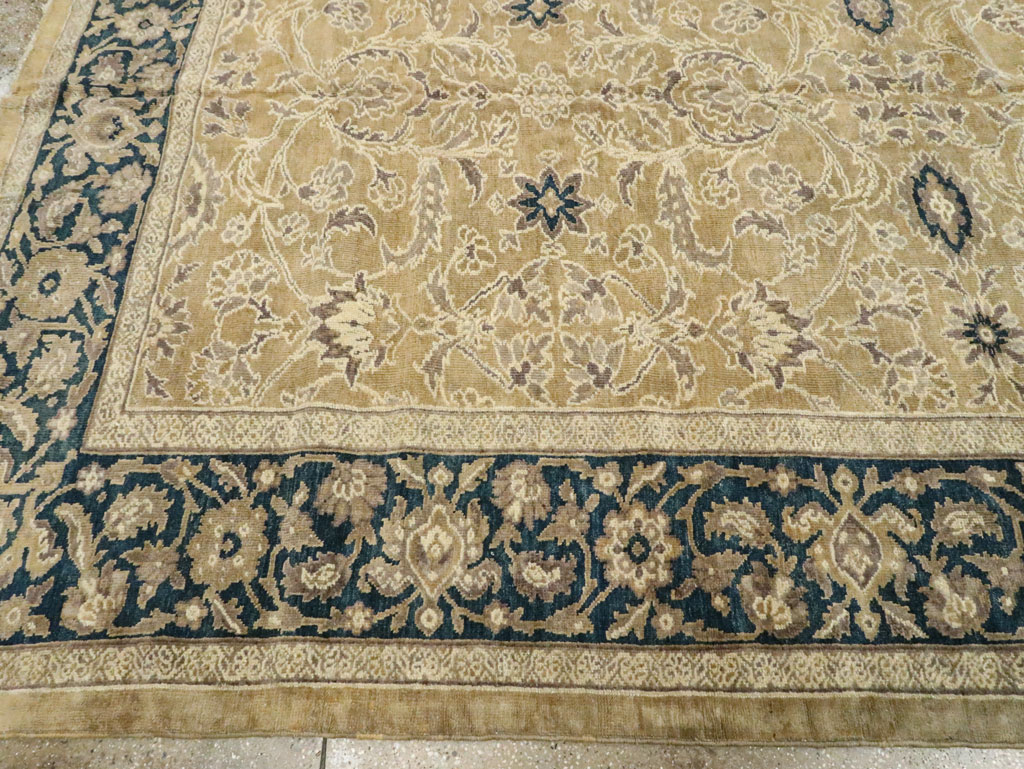 Antique Persian Mahal Carpet, No.16803 - Gsblank