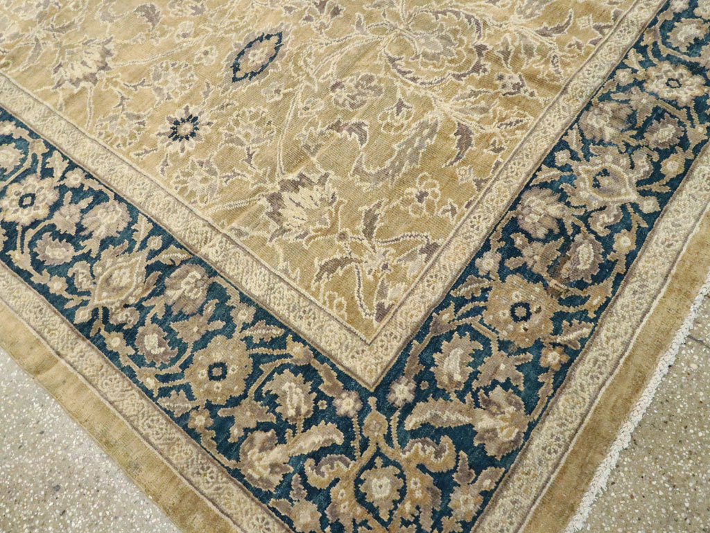 Antique Persian Mahal Carpet, No.16803 - Gsblank