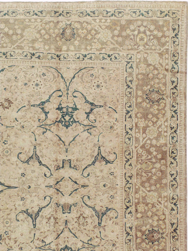 Antique Persian Tabriz Carpet, No.16805 - Gsblank