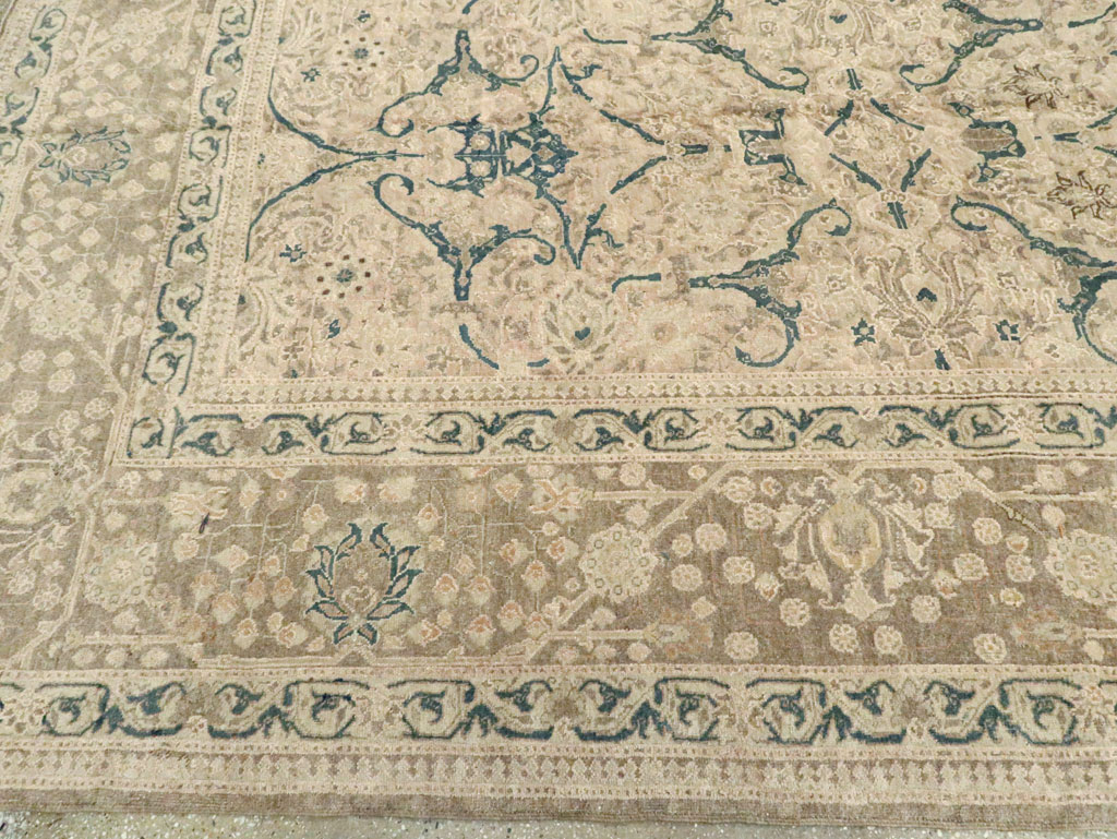 Antique Persian Tabriz Carpet, No.16805 - Gsblank