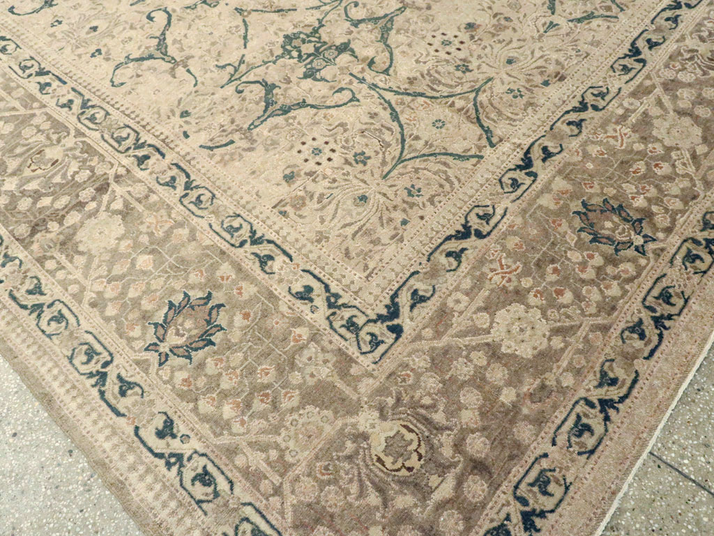 Antique Persian Tabriz Carpet, No.16805 - Gsblank