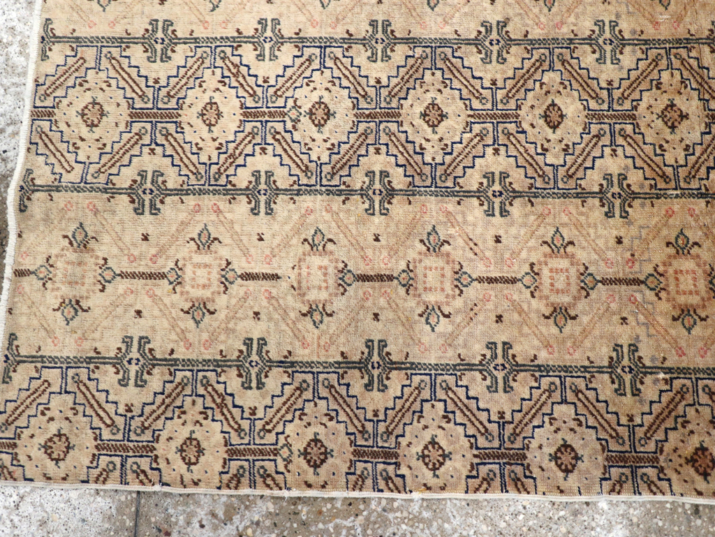 Vintage Turkish Sivas Rug, No.16814 - Gsblank