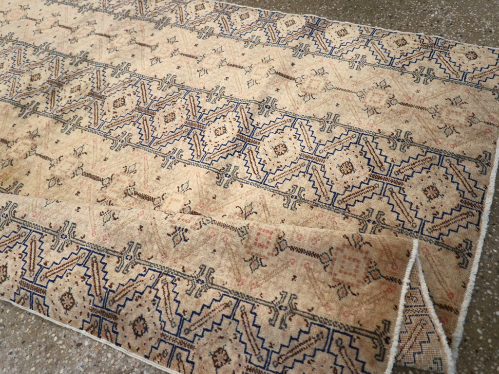 Vintage Turkish Sivas Rug, No.16814 - Gsblank