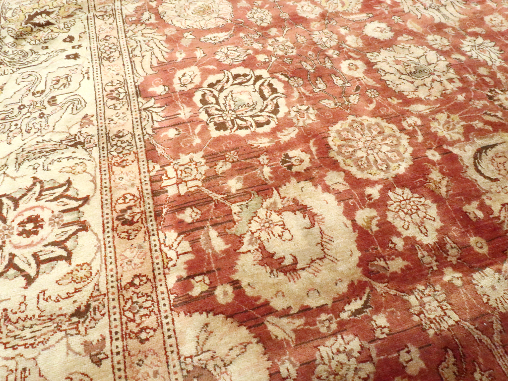 Antique Persian Tabriz Carpet, No.16842 - Gsblank