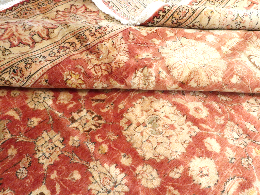 Antique Persian Tabriz Carpet, No.16842 - Gsblank