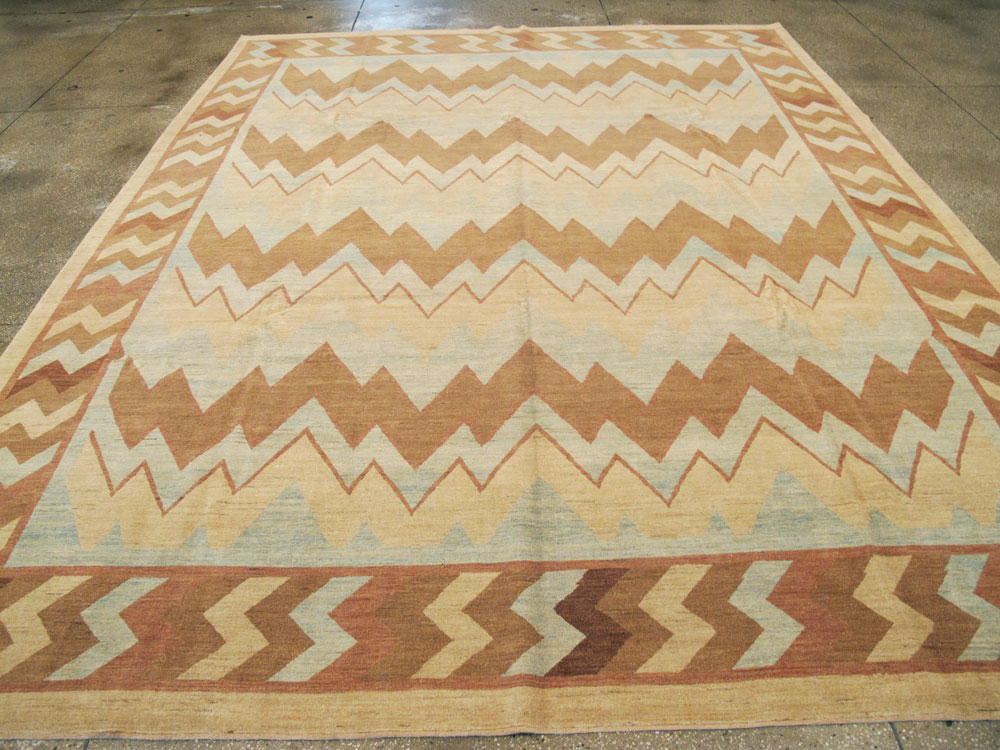 Modern Persian Tabriz Carpet, No.16858 - Gsblank