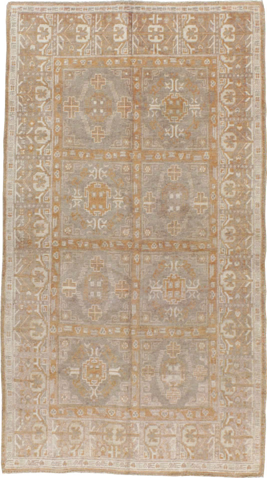 Vintage East Turkestan Khotan Rug, No.16897 - Gsblank