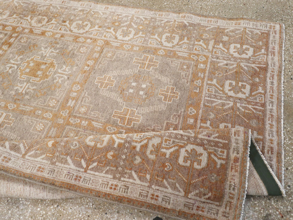 Vintage East Turkestan Khotan Rug, No.16897 - Gsblank