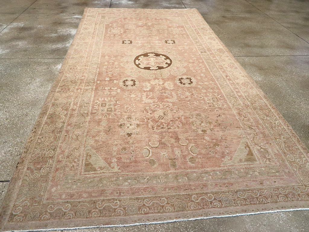 Vintage East Turkestan Khotan Carpet, No.16902 - Gsblank