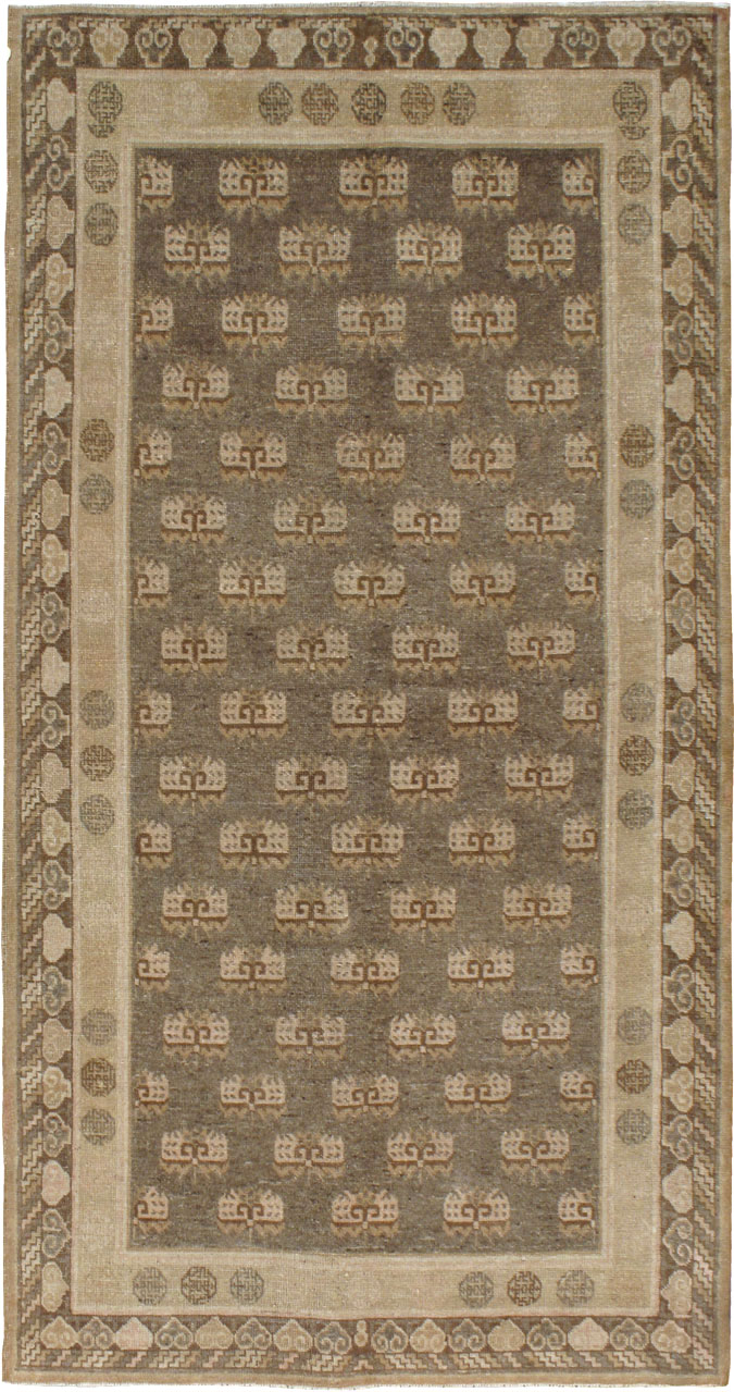 Vintage East Turkestan Khotan Carpet, No.16914 - Gsblank