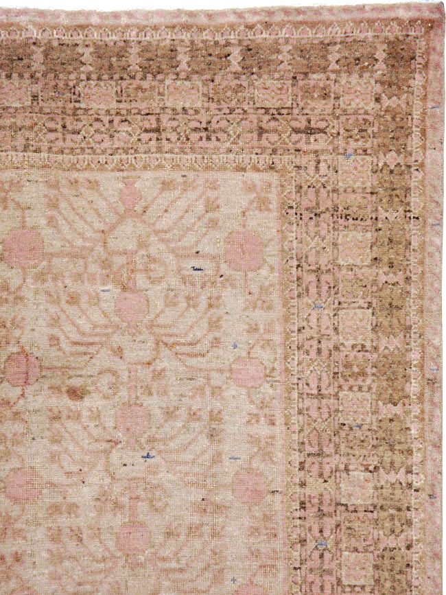 Vintage East Turkestan Khotan Carpet, No.16915 - Gsblank