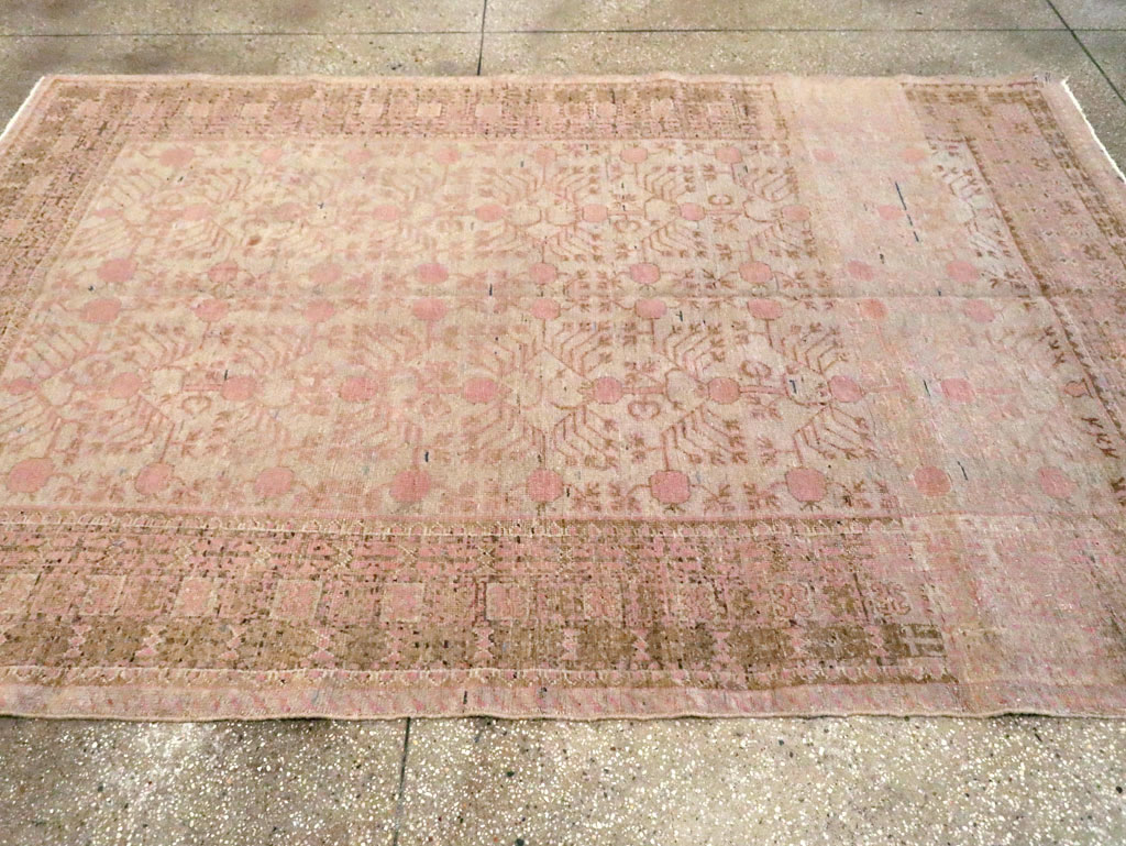 Vintage East Turkestan Khotan Carpet, No.16915 - Gsblank