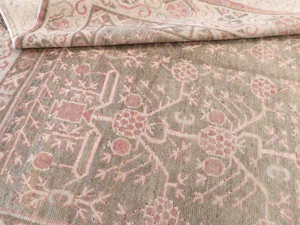 Vintage East Turkestan Khotan Carpet, No.16938 - Gsblank