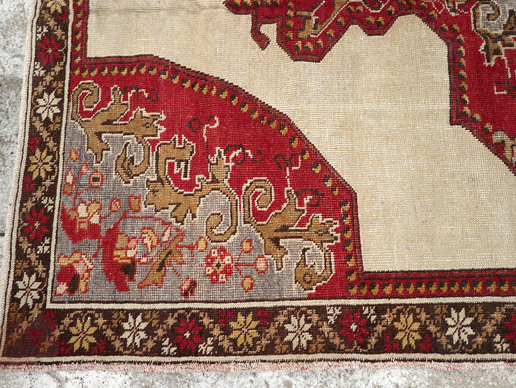 Vintage Turkish Oushak Rug, No.16982 - Gsblank