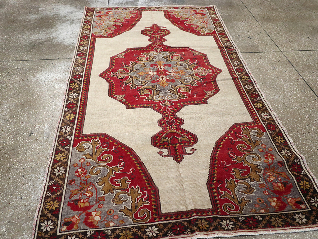 Vintage Turkish Oushak Rug, No.16982 - Gsblank