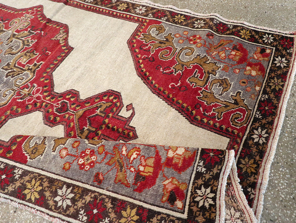 Vintage Turkish Oushak Rug, No.16982 - Gsblank
