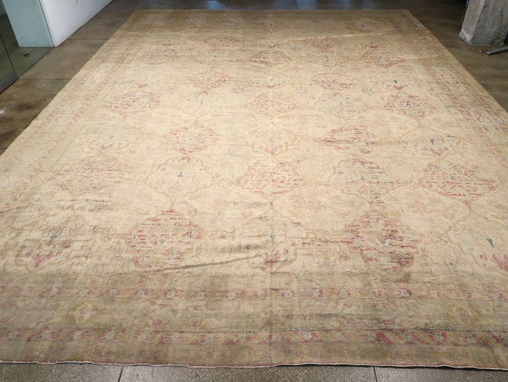 Antique Indian Lahore Carpet, No.17060 - Gsblank