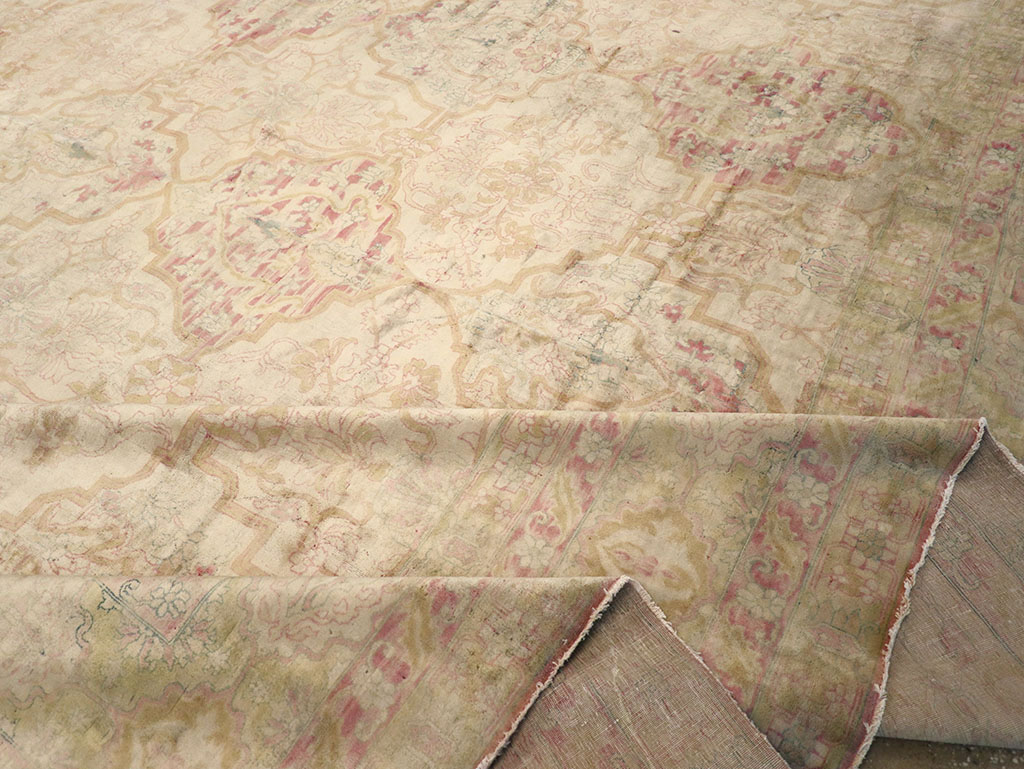 Antique Indian Lahore Carpet, No.17060 - Gsblank