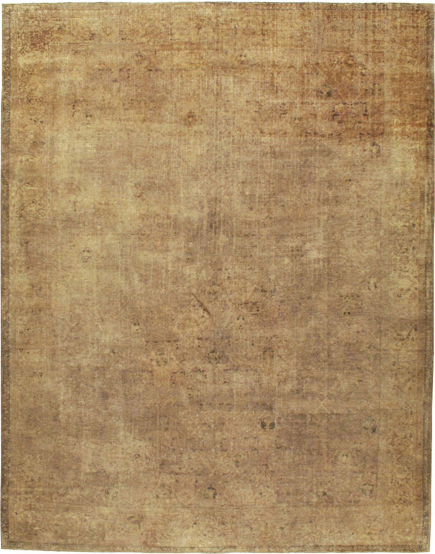 Antique Persian Mahal Distressed Carpet, No.17072 - Gsblank