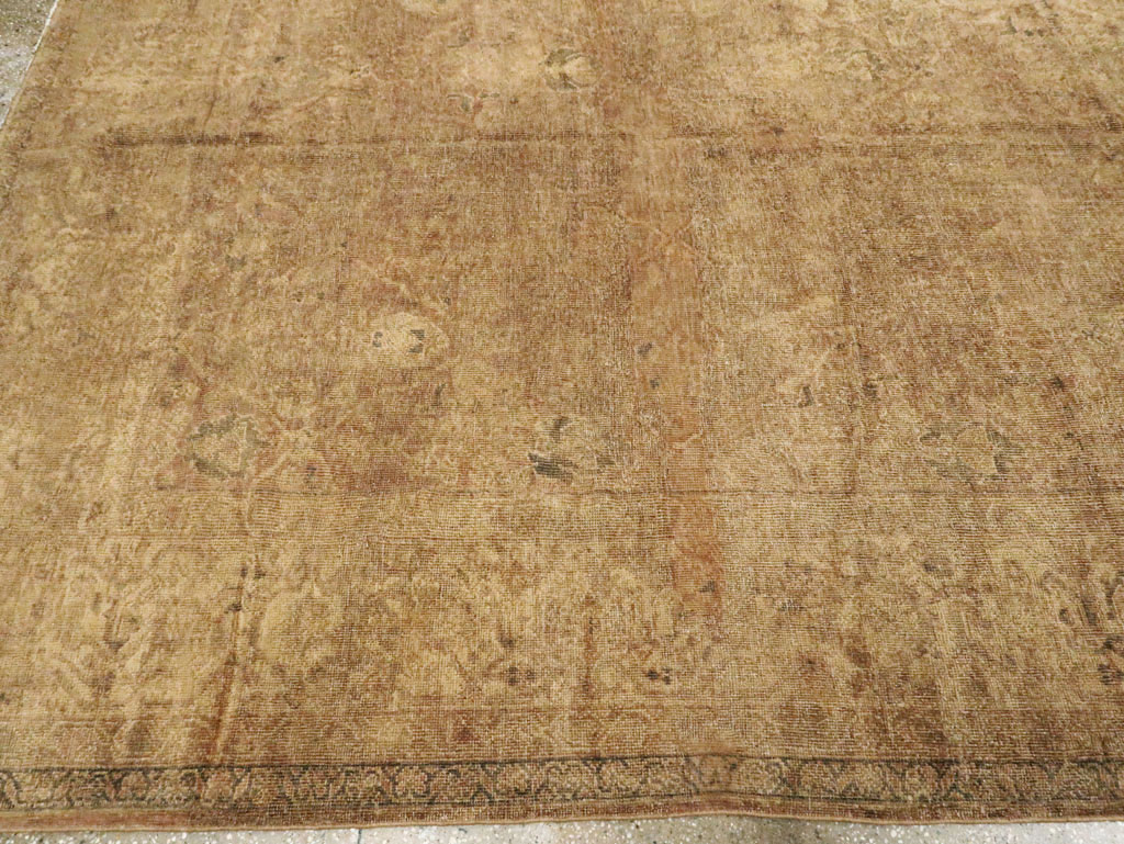 Antique Persian Mahal Distressed Carpet, No.17072 - Gsblank