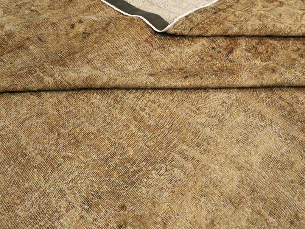 Antique Persian Mahal Distressed Carpet, No.17072 - Gsblank