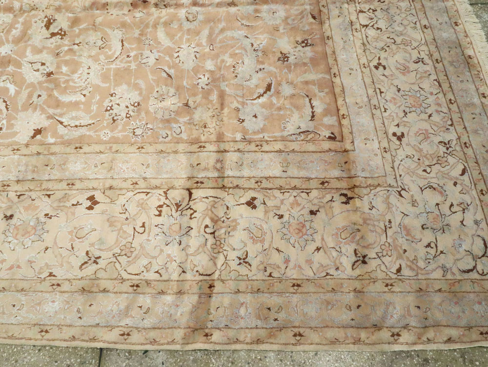 Vintage Persian Nain Carpet, No.17092 - Gsblank