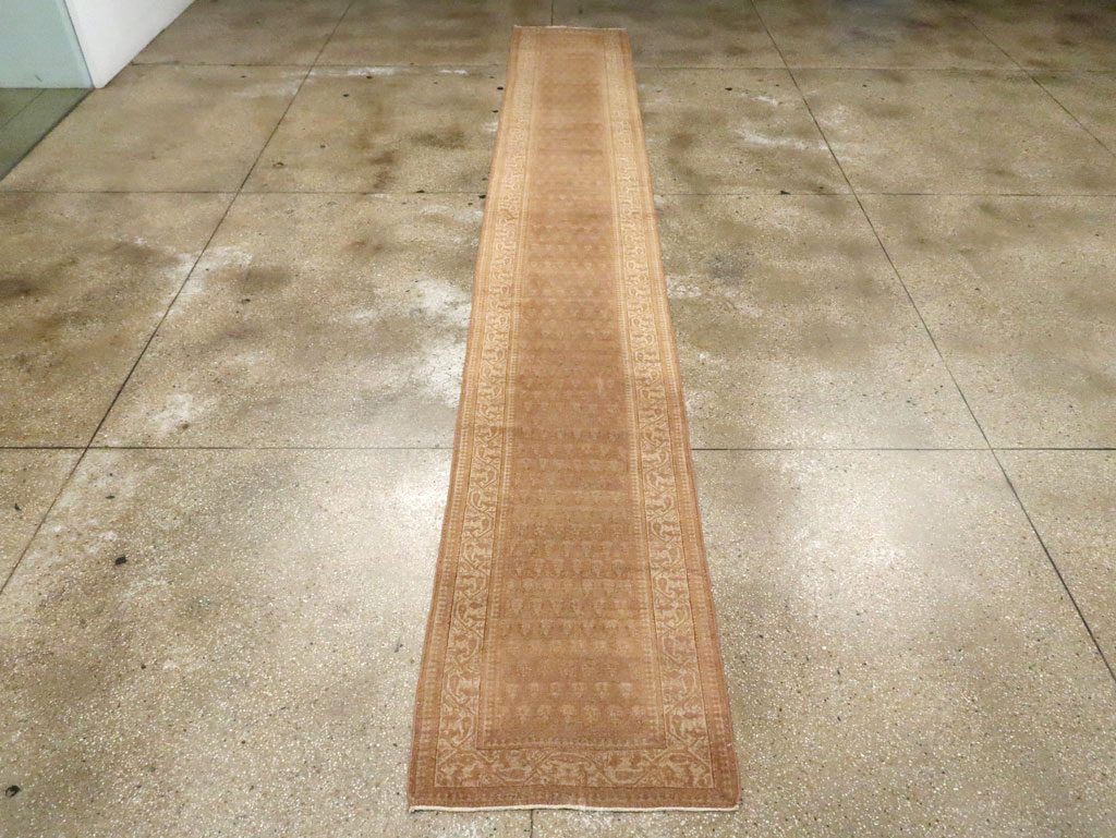 Antique Indian Amritsar Runner, No.17101 - Gsblank