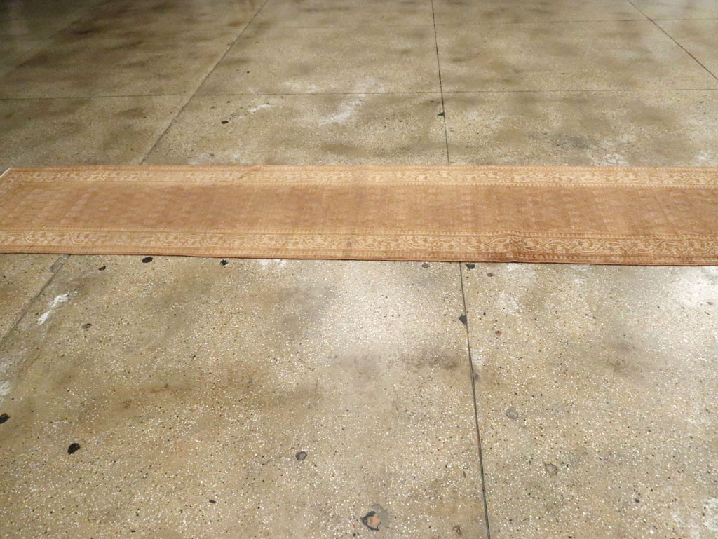 Antique Indian Amritsar Runner, No.17101 - Gsblank