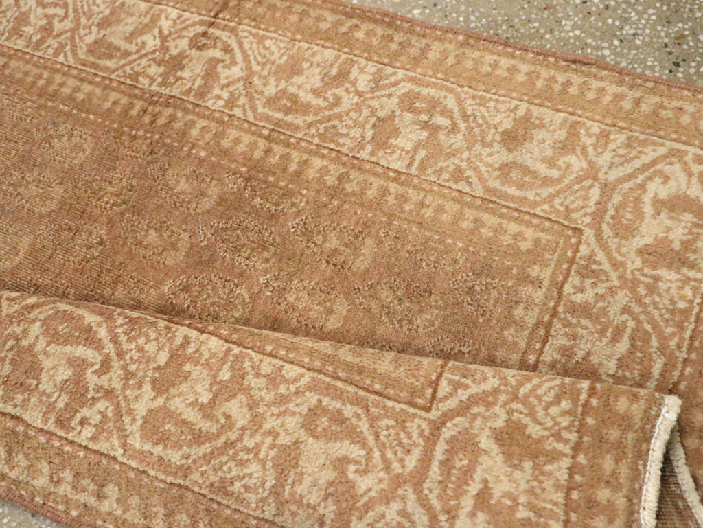 Antique Indian Amritsar Runner, No.17101 - Gsblank