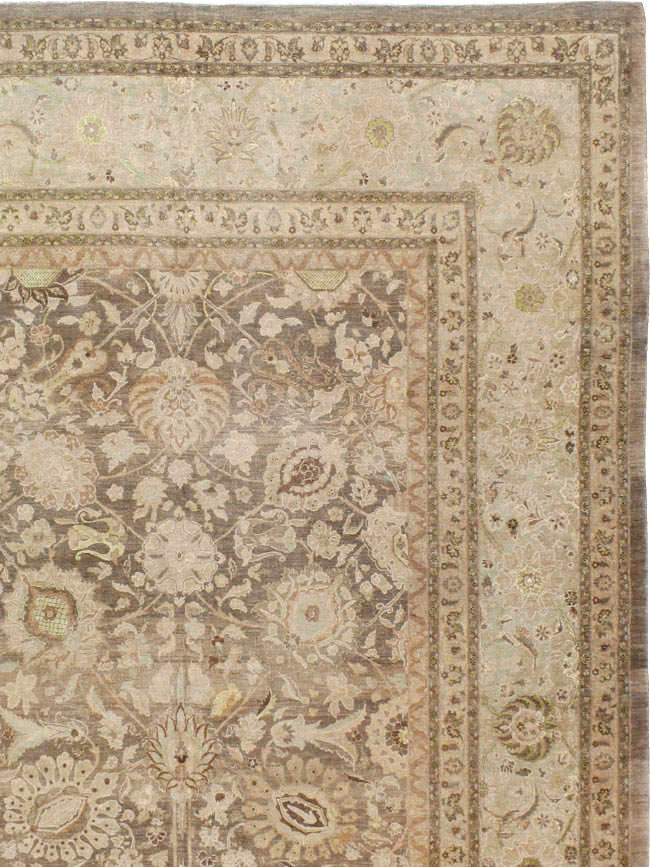 Antique Persian Tabriz Carpet, No.17155 - Gsblank