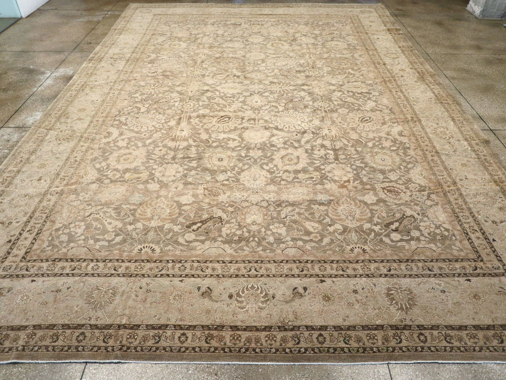 Antique Persian Tabriz Carpet, No.17155 - Gsblank