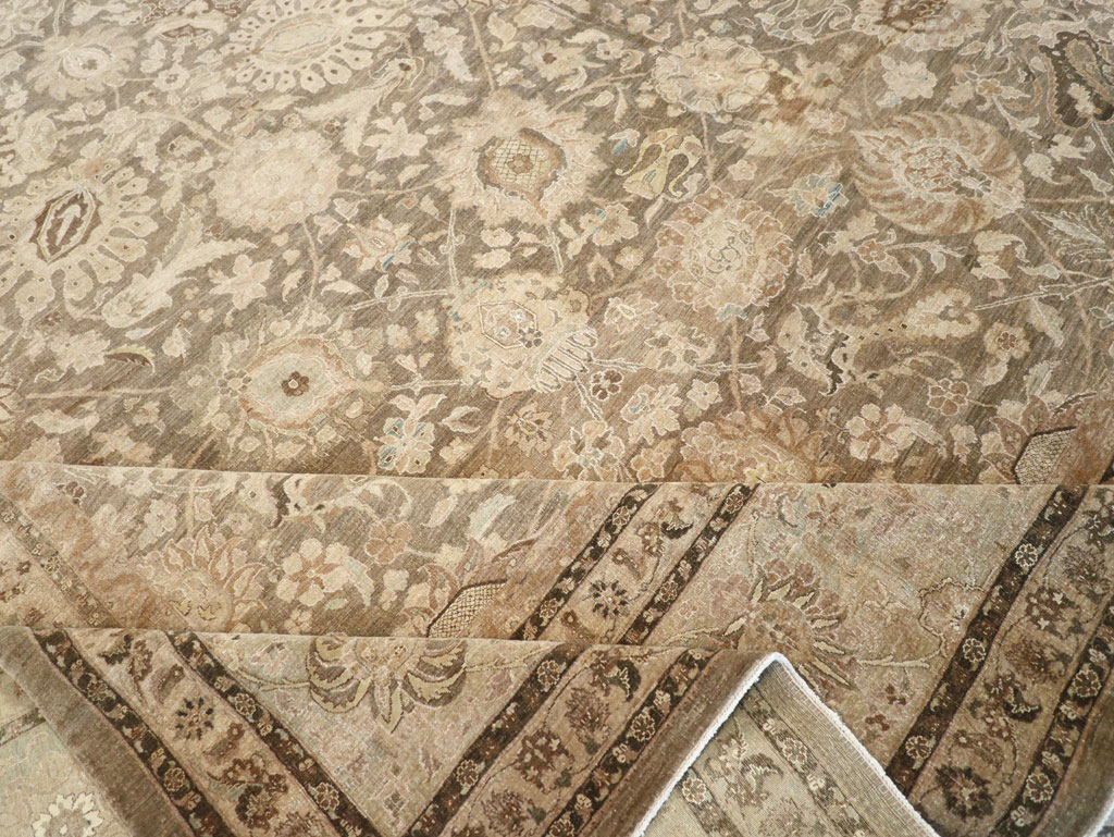 Antique Persian Tabriz Carpet, No.17155 - Gsblank