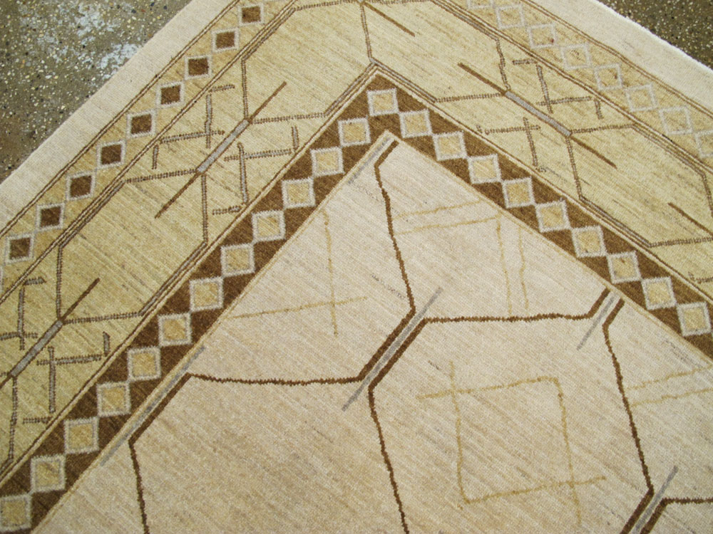 Vintage Persian Tabriz Modernist Carpet, No.17156 - Gsblank