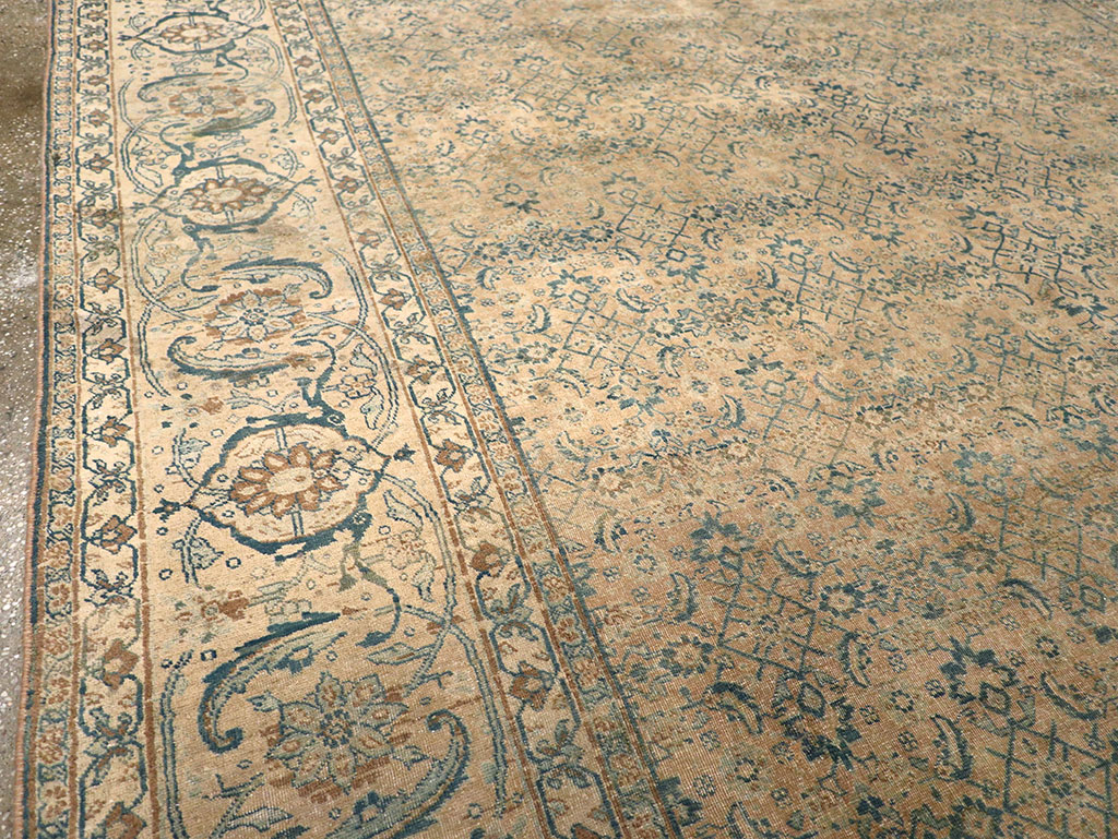 Antique Persian Tabriz Carpet, No.17171 - Gsblank